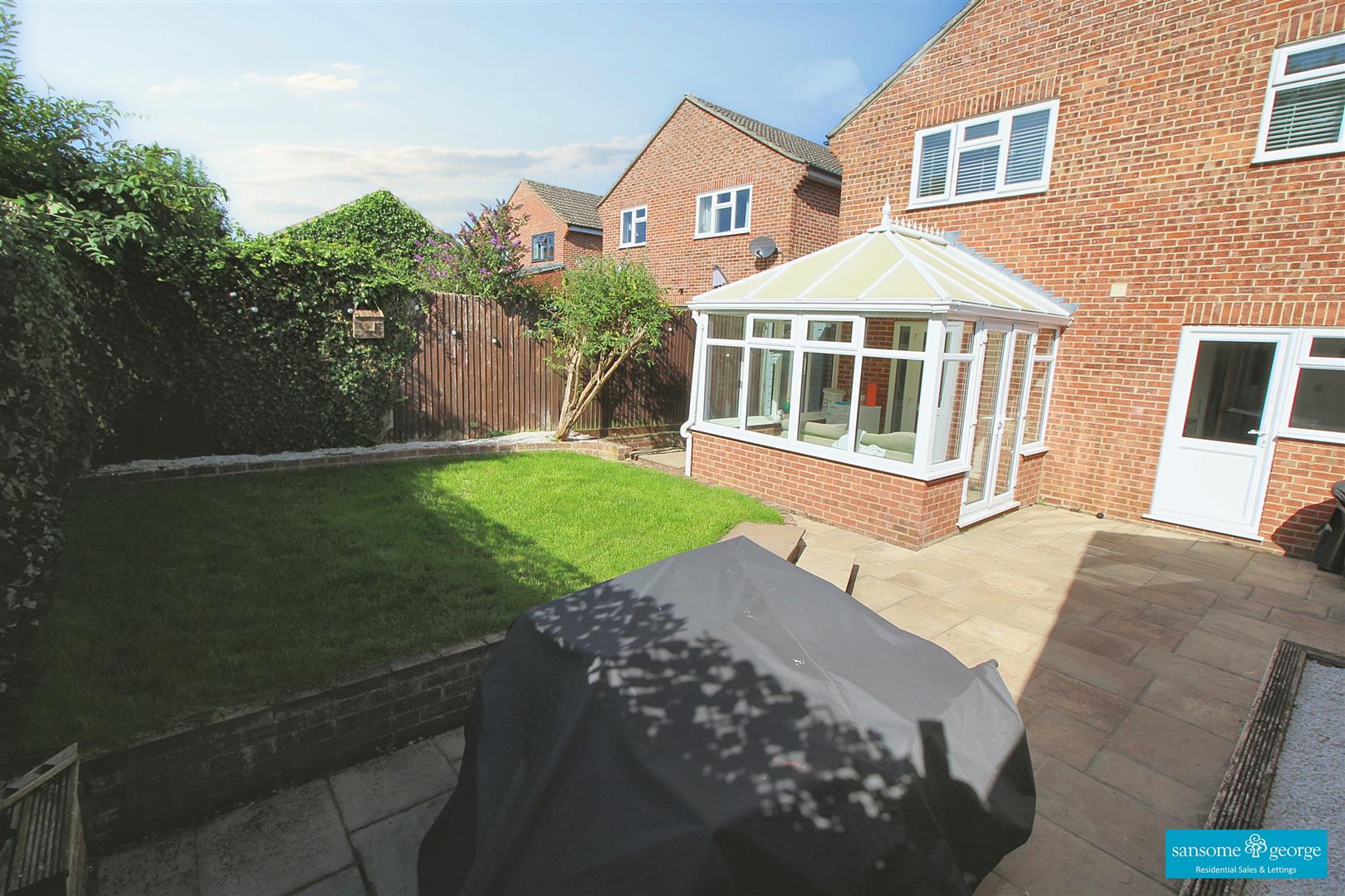 Apple Close, Tilehurst, Reading